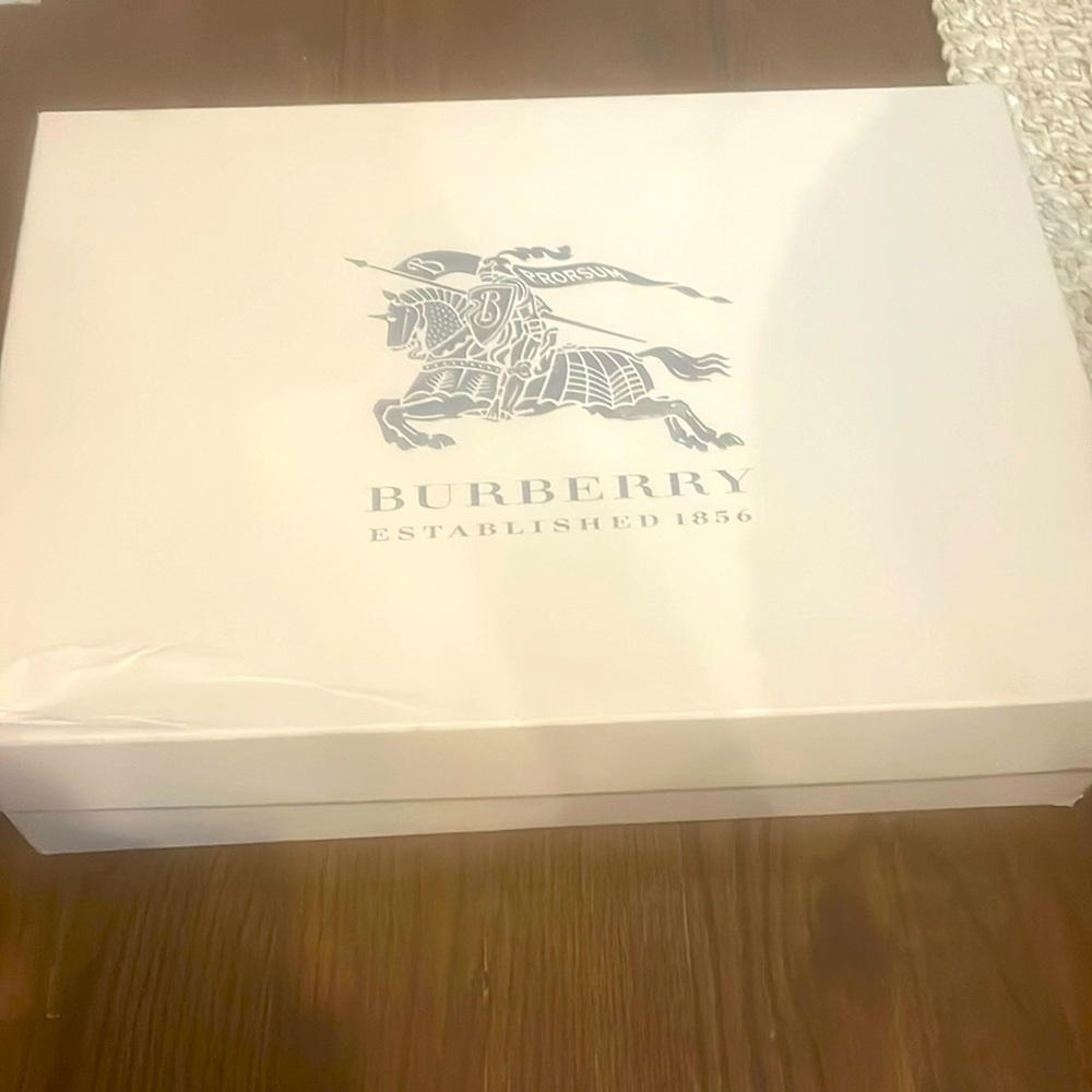 Burberry winter boots insulated